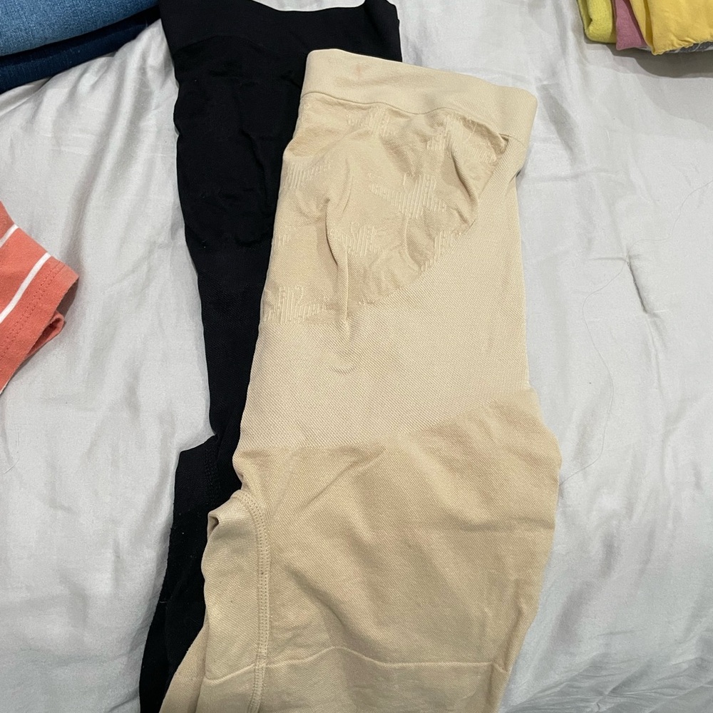 9pc maternity bundle - Picture 8 of 16